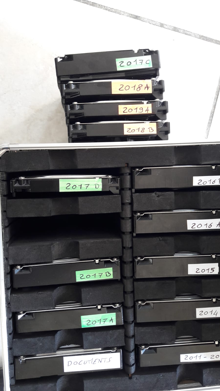 Rangement archivage disque dur